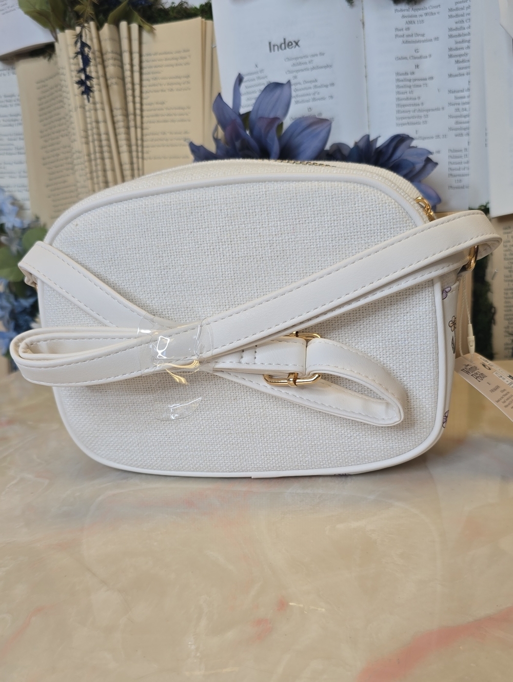 NWT Primark X Disney Winnie The Pooh Crossbody Purse Cream - Picture 4 of 10